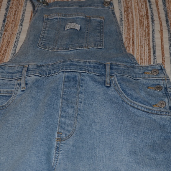 Overalls - Picture 6 of 7